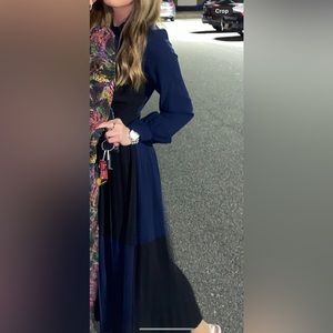 WOMENS size XS navy and black midi dress with pleated detail